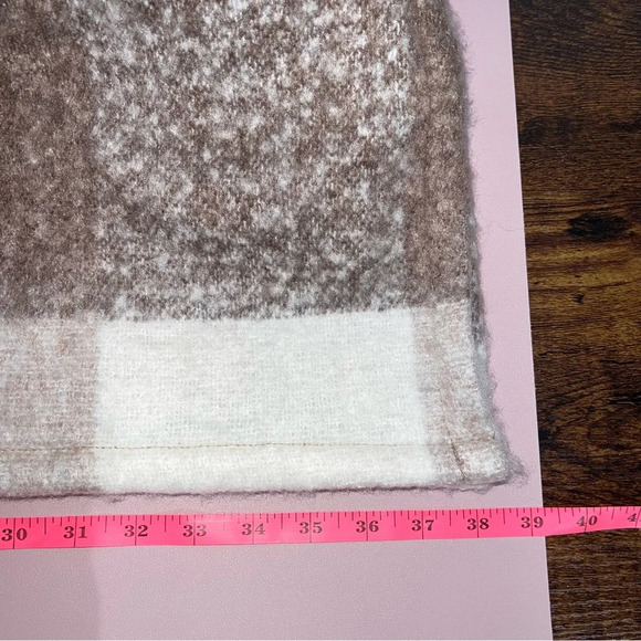 NWT Time & Tru Brown plaid poncho size L-XL Hooded Cozy 30% Recycled Fibers - Picture 15 of 16